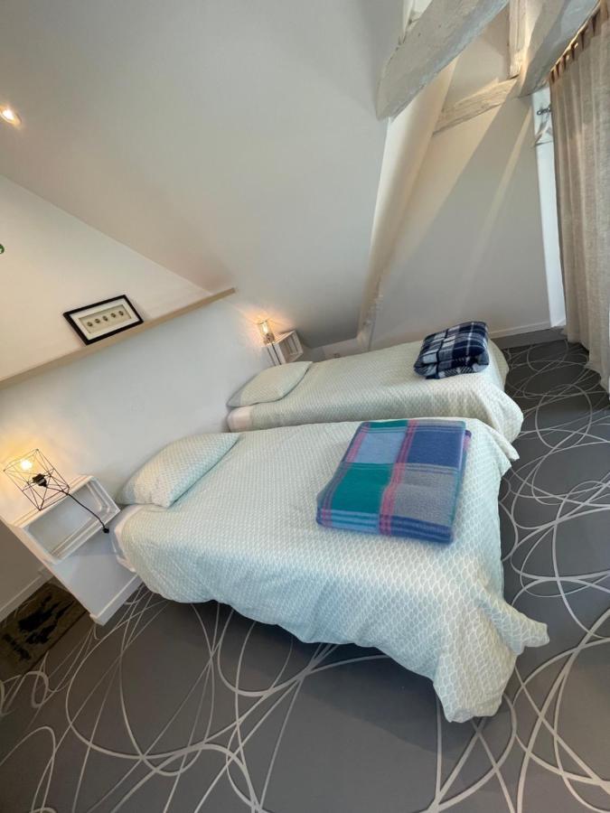Duplex Apartamento Beaumont-sur-Sarthe Exterior foto
